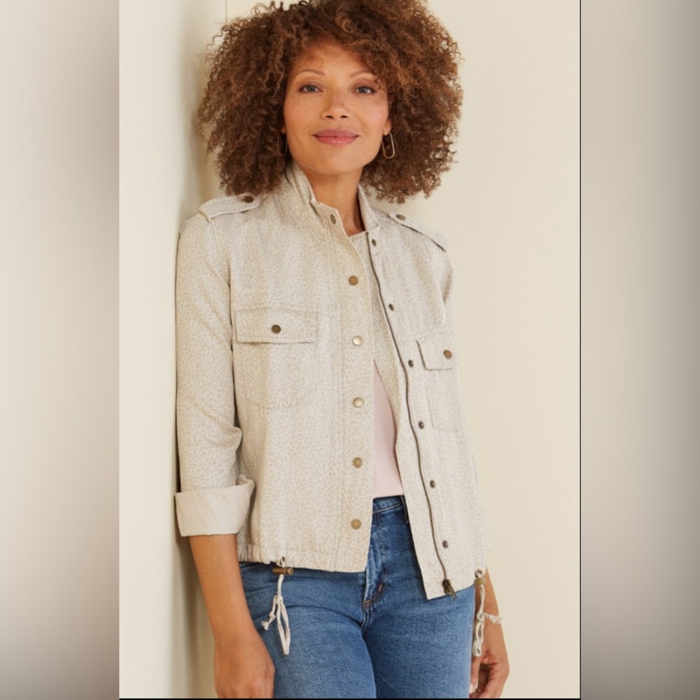 Rails Collins White Mini Chetah Jacket Size Medium - image 1
